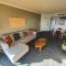 ZEN88 ESPLANADE: 1-BR Top Floor Ocean View Suite - Darwin