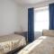 Torquay - House - Sleeps 6 - Pet Friendly