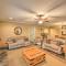 Townville Lakefront Cottage with Private Dock!