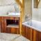 Gorgeous Home In Ustronie Morskie