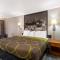 Super 8 by Wyndham Kansas City Airport North