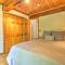 Walk to Tuttle Creek Lake Secluded Scenic Retreat
