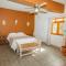 Cien Palmas- Authentic Mexican Casita 1 -Downtown
