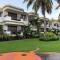 Sonesta Inns Beach Resort - Candolim Beach