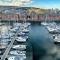 Artistic and luxurious APT with Sea view. Beach side - Swansea
