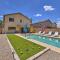 Updated Maricopa Retreat Less Than 2 Miles to Golf!