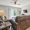 Airy Townhome Close to Kayaking and Boating!