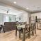 Airy Townhome Close to Kayaking and Boating!