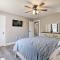 Airy Townhome Close to Kayaking and Boating!