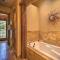 Luxe McCall Cabin with Hot Tub about 8 Mi to Skiing - McCall