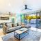 ZEN ARCTIC Luxury 2-Story T/House + Pool & Markets