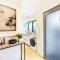 ZEN ARCTIC Luxury 2-Story T/House + Pool & Markets