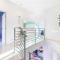 ZEN ARCTIC Luxury 2-Story T/House + Pool & Markets