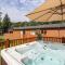 Honeysuckle Lodge