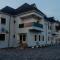 Captivating 1-Bed Studio in Sapele
