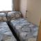 Deluxe 3 Bedroom Caravan with extra en-suite North Shore