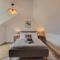 Cheerful 3 bed Grade II Central Cottage