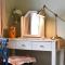 Cheerful 3 bed Grade II Central Cottage