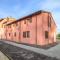 6 Bedroom Beautiful Home In Foligno