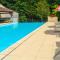 Lovely Home In La Douze With Outdoor Swimming Pool - La Douze