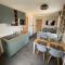 2 Chambres - 150m plage - Centre & Marché 50m - Parking - Linge & Menage inclus