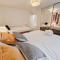 Comfy 2 bed Flat with free Parking, close to Tube - Woolwich