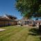 Botany Bay Holiday House - Family friendly, 50M from the beach