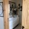 Serene Rustic Farmhouse Mountain Cottage (Sleeps 4)