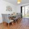 CityWharf Lodge - Fully Furnished Home With Free Parking, WiFi, Netflix