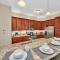 Lakeview Condo Directly Next To Pool Near WDW - أورلاندو