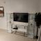 Wonderful 1 bedroom condo in Midtown.