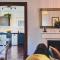 Rose Court Apartments "Aristone"