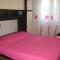 Apartments with a parking space Mali Rat (Omis) - 15262