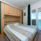 Apartments by the sea Brist, Makarska - 15714