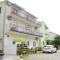 Apartments with parking spaces Podaca, Makarska - 15748