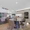 Cliff House Cottage - Modern Metung Retreat