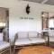 Cliff House Cottage - Modern Metung Retreat