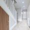 Town Center 4 Bedroom 4 bathroom Hse with Parking Slough By 360Stays