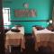 Court Classique Suite Hotel