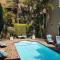 Court Classique Suite Hotel