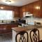 *Welcoming Cary Townhome*King Bed*Long Term Stays*