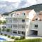 Apartments by the sea Promajna, Makarska - 17160