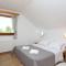 Apartments and rooms with parking space Ostarski Stanovi, Plitvice - 17509 - Раковица