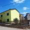 Apartments with a parking space Kastelir, Central Istria - Sredisnja Istra - 17528