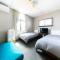 Guesthouse leaf