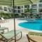 Spacious condo with private terrace & Pool - Palm-Eagle Beach