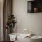 FINCH Boutique Hotel, downtown