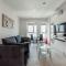 Fancy Penthouse Studio with Lakeview W10