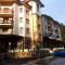 Enjoy Studios and Lovely Apartment Villa Park