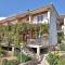 Apartments with a parking space Palit, Rab - 17881 - 拉布